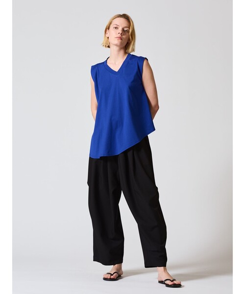 mizuiroind（ミズイロインド）の「mizuiro ind Vネック アシンメトリー ノースリーブ プルオーバー（Tシャツ/カットソー・レディース・ライトブルー/ブラック/オフホワイト/ブルー/グレー・FREE）」の15枚目の写真