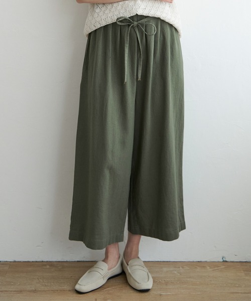 ikka（イッカ）の「麻混ベルト付きワイドパンツ（その他パンツ・レディース・ブルー/カーキオリーブ/ネイビー/ベージュ・M/L/S）」の3枚目の写真