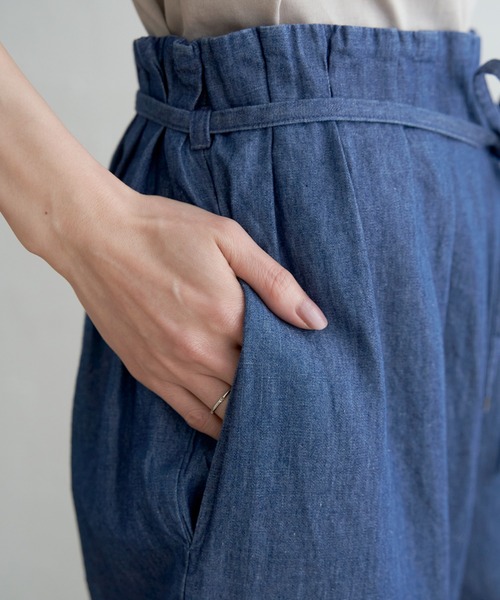 ikka（イッカ）の「麻混ベルト付きワイドパンツ（その他パンツ・レディース・ブルー/カーキオリーブ/ネイビー/ベージュ・M/L/S）」の10枚目の写真
