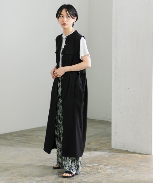 URBAN RESEARCH（アーバンリサーチ）の「サイドベルトジレワンピース（ワンピース・レディース・ブラック/カーキ・FREE）」の14枚目の写真