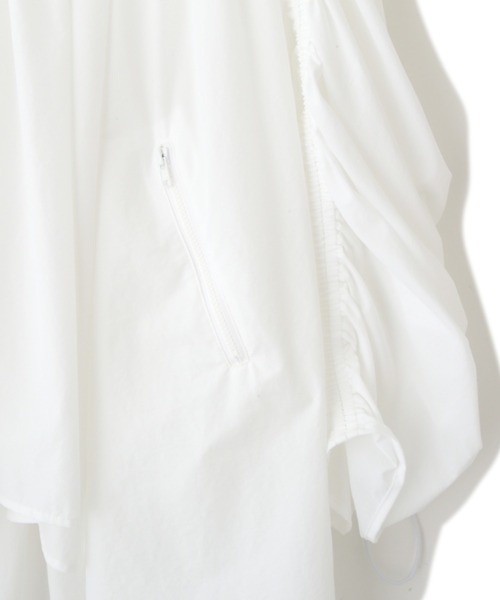 タグ付き✨MECRE シャーリング ライト ブルゾン ホワイト オーバーサイズ タグ付き✨MECRE シャーリング ライト ブルゾン ホワイト オーバーサイズ