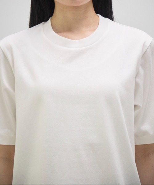 CINOH(チノ)の「【CINOH/チノ】別注 REFINA COMPACT TEE/リフィナコットンコンパクトTシャツ/シンプルTシャツ(Tシャツ/カットソー・レディース・グレー/ブルー/オフホワイト・36/38)」の4枚目の写真