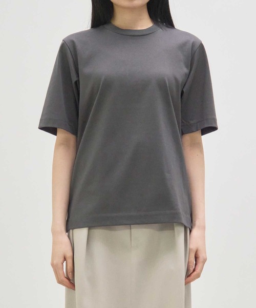 CINOH(チノ)の「【CINOH/チノ】別注 REFINA COMPACT TEE/リフィナコットンコンパクトTシャツ/シンプルTシャツ(Tシャツ/カットソー・レディース・グレー/ブルー/オフホワイト・36/38)」の21枚目の写真