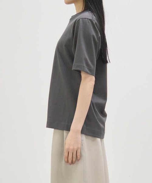 CINOH(チノ)の「【CINOH/チノ】別注 REFINA COMPACT TEE/リフィナコットンコンパクトTシャツ/シンプルTシャツ(Tシャツ/カットソー・レディース・グレー/ブルー/オフホワイト・36/38)」の22枚目の写真