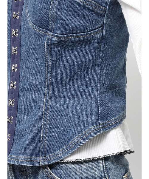 jouetie(ジュエティ)の「コルセットライクデニムビスチェ(キャミソール・レディース・ブルー/ブラック・MEDIUM)」の8枚目の写真