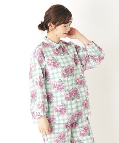 LAURA ASHLEY（ローラアシュレイ）の「【UK本国一推し柄】バーンズフィールド 柄 プリントガーゼシャツ（シャツ/ブラウス・レディース・グリーン系その他2・00）」の3枚目の写真