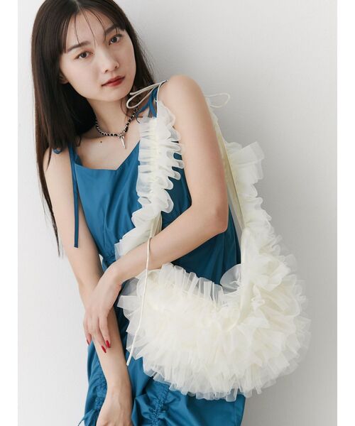 jouetie（ジュエティ）の「チュールショルダーバッグ（ショルダーバッグ・レディース・レッド/アイボリー/その他1・FREE）」の5枚目の写真