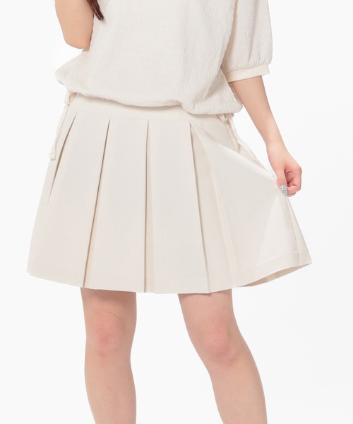 Honeys（ハニーズ）の「プリーツミニスカート（スカート・レディース・アイボリー/ブラック/チャコールグレー・SS/S/M/L/LL）」の2枚目の写真
