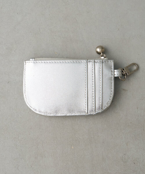 Beau're(ヴュレ)の「【BEAURE ビュレ】ウェーブキルティング フラグメントケース(パスケース・レディース・ブラック/ピンク/シルバー/ブルー/ライトベージュ・0)」の16枚目の写真