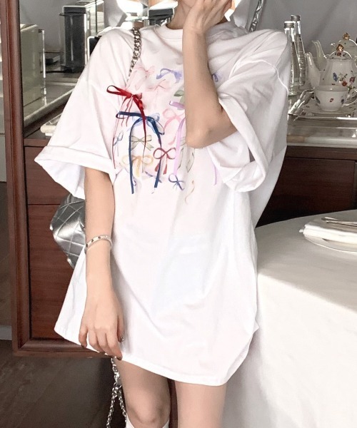LAFFMO（ラフモ）の「リボン付きフォトプリントTシャツ（Tシャツ/カットソー・レディース・ホワイト・F）」の4枚目の写真