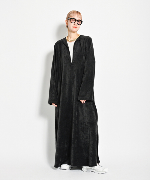 CITYSHOP(シティーショップ)の「《追加》VELVETEEN KAFTAN DRESS:ワンピース(ワンピース・レディース・ブラック/ブルー系その他/ホワイト・36/38)」の5枚目の写真