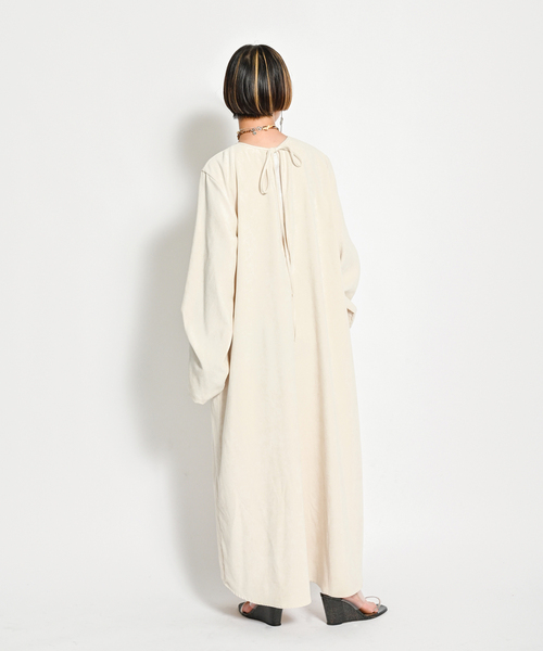 CITYSHOP(シティーショップ)の「《追加》VELVETEEN KAFTAN DRESS:ワンピース(ワンピース・レディース・ブラック/ブルー系その他/ホワイト・36/38)」の11枚目の写真
