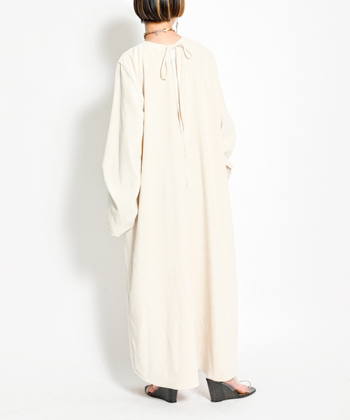 CITYSHOP(シティーショップ)の「《追加》VELVETEEN KAFTAN DRESS:ワンピース(ワンピース・レディース・ブラック/ブルー系その他/ホワイト・36/38)」の12枚目の写真