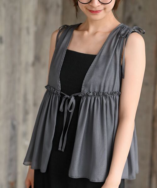 rps（アールピーエス）の「光沢シアーリボンベスト（ベスト・レディース・ブラック/アイボリー/チャコールグレー・フリー）」の16枚目の写真