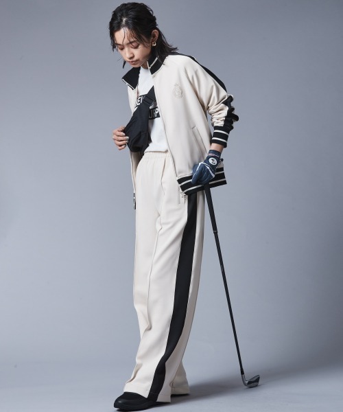 CHIC STYLE(シックスタイル)の「サイドライントラックパンツ <大きいサイズ有>シックスタイルゴルフ (その他パンツ・レディース・ブラック/アイボリー・5L/4L/3L/LL/L/M)」の3枚目の写真