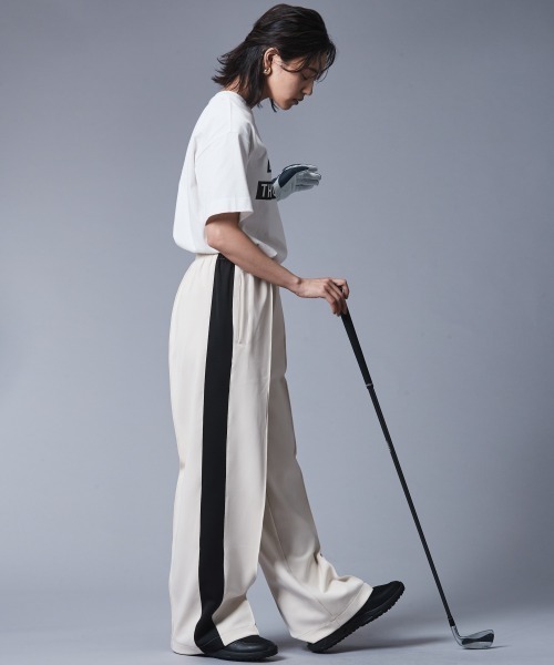 CHIC STYLE(シックスタイル)の「サイドライントラックパンツ <大きいサイズ有>シックスタイルゴルフ (その他パンツ・レディース・ブラック/アイボリー・5L/4L/3L/LL/L/M)」の16枚目の写真