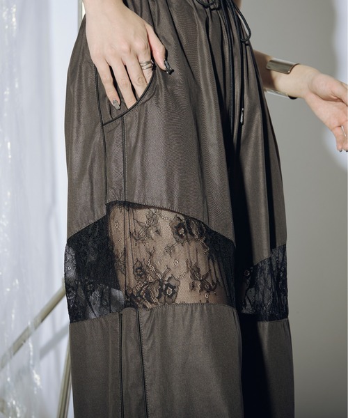 Ezick（エジック）の「Lady mood レース切替トラックパンツ（その他パンツ・レディース・チャコールグレー/ネイビー・FREE）」の21枚目の写真