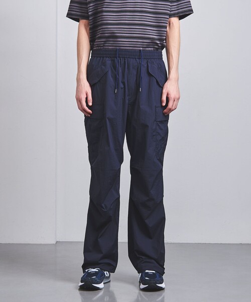 UNITED ARROWS（ユナイテッドアローズ）の「クリスピーナイロン 6ポケット オールギャザー イージーパンツ（カーゴパンツ・メンズ・ネイビー/ダークグリーン・S/M/L）」の8枚目の写真