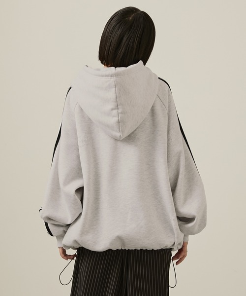Snap club（スナップクラブ）の「【Snap club】ダメージドロストサイドラインゲームパーカー（パーカー・レディース・グレー/ネイビー/スミクロ/グレイッシュベージュ・M/L）」の20枚目の写真