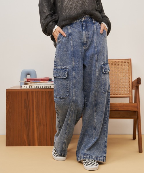 Auntie Rosa Holiday（アンティローザホリデー）の「カーゴワイドデニム（デニムパンツ・レディース・ブラック/ブルー・FREE）」の7枚目の写真