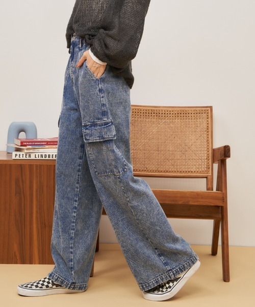 Auntie Rosa Holiday（アンティローザホリデー）の「カーゴワイドデニム（デニムパンツ・レディース・ブラック/ブルー・FREE）」の8枚目の写真