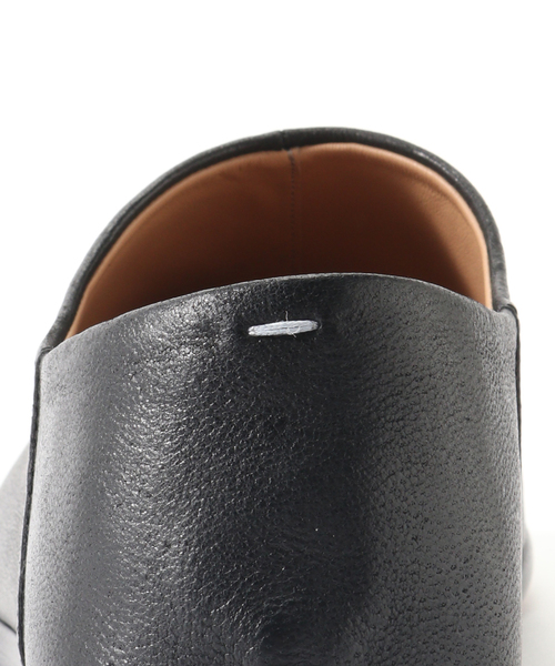 Maison Margiela（メゾンマルジェラ）の「Maison Margiela(メゾン マルジェラ) Tabi Babouche S57WR0051/PR058（スリッポン・メンズ・ブラック・43/42/41）」の4枚目の写真