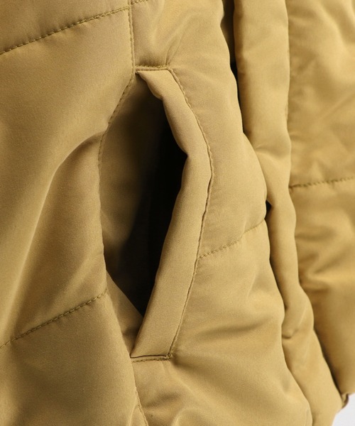 BRANSHES（ブランシェス）の「【あったか/撥水】THERMOLITE／ECOMODE中綿ブルゾン（ブルゾン・キッズ・キャメル/ブラック・130cm/140cm/150cm/100cm/110cm/90cm/120cm）」の7枚目の写真