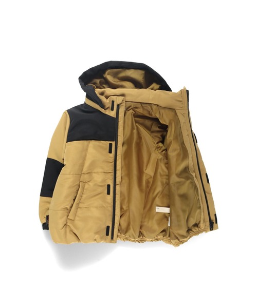 BRANSHES（ブランシェス）の「【あったか/撥水】THERMOLITE／ECOMODE中綿ブルゾン（ブルゾン・キッズ・キャメル/ブラック・130cm/140cm/150cm/100cm/110cm/90cm/120cm）」の15枚目の写真