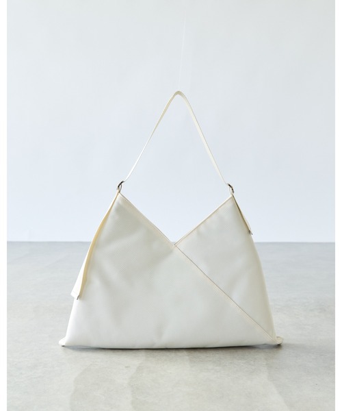 Woods（ウッズ）の「Woods/ポリエステルショルダーバッグ（ショルダーバッグ・レディース・ホワイト/ブラック・FREE）」の6枚目の写真