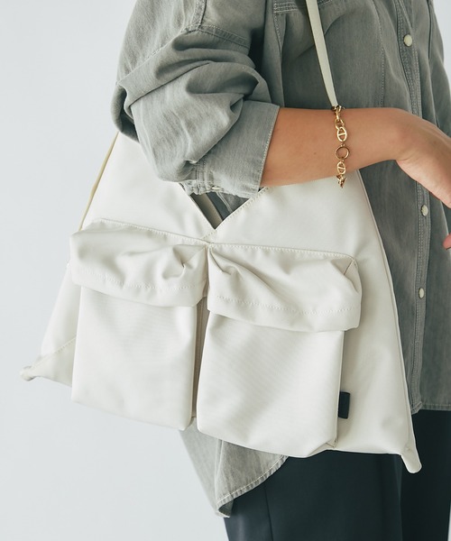 Woods（ウッズ）の「Woods/ポリエステルショルダーバッグ（ショルダーバッグ・レディース・ホワイト/ブラック・FREE）」の13枚目の写真