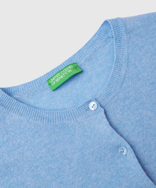 BENETTON (UNITED COLORS OF BENETTON)（ベネトンユナイテッドカラーズオブベネトン）の「ヴァージンウール100％ラウンドネックニットカーディガン（カーディガン/ボレロ・レディース・ターコイズブルー/ダークグリーン/ブルー/ダークブルー/パープル/フューシャピンク・LARGE/MEDIUM/SMALL/X-SMALL）」の11枚目の写真