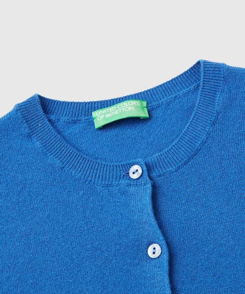 BENETTON (UNITED COLORS OF BENETTON)（ベネトンユナイテッドカラーズオブベネトン）の「ヴァージンウール100％ラウンドネックニットカーディガン（カーディガン/ボレロ・レディース・ターコイズブルー/ダークグリーン/ブルー/ダークブルー/パープル/フューシャピンク・LARGE/MEDIUM/SMALL/X-SMALL）」の17枚目の写真