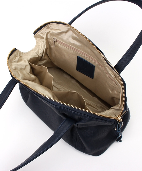 U by Ungaro(ユーバイウンガロ)の「U by Ungaro エヴェン ハンド (5S)(ハンドバッグ・レディース・ネイビー/オレンジ/ゴールド/ブルー・FREE)」の18枚目の写真