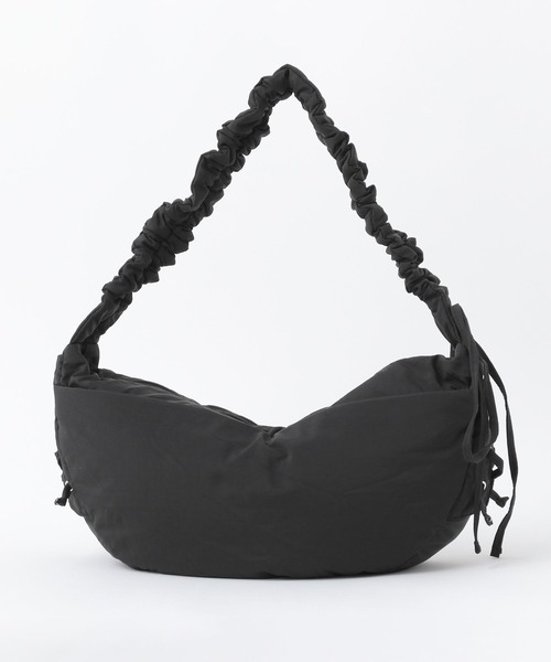 tiny tiny（ティニーティニー）の「サイド編み上げショルダーバッグ[tiny tiny(ティニーティニー)]（ショルダーバッグ・レディース・シルバー/ブラック/カーキ・FREE）」の4枚目の写真