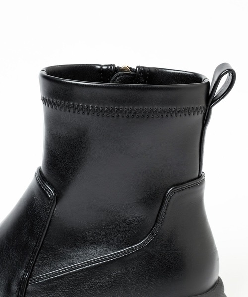 GLOBAL WORK（グローバルワーク）の「エアかる撥水スニーカーブーツ/142640（ブーツ・レディース・ブラック系/ベージュ/ブラウン/ブラック系9/アイボリー・LARGE/X-LARGE/MEDIUM/SMALL）」の13枚目の写真