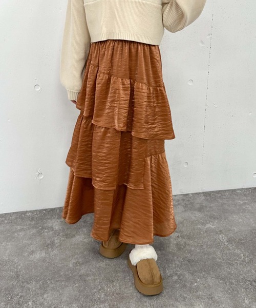 archives（アルシーヴ）の「グロッシーランダムティアードスカート（スカート・レディース・ベージュ/ブラック/アイボリー/オレンジ・MEDIUM）」の7枚目の写真