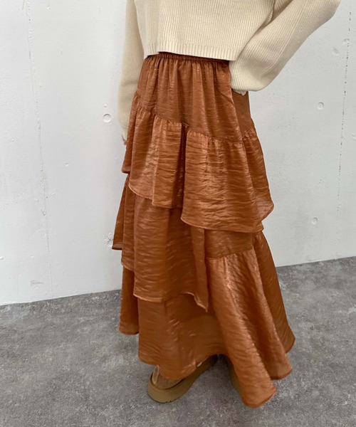 archives（アルシーヴ）の「グロッシーランダムティアードスカート（スカート・レディース・ベージュ/ブラック/アイボリー/オレンジ・MEDIUM）」の6枚目の写真