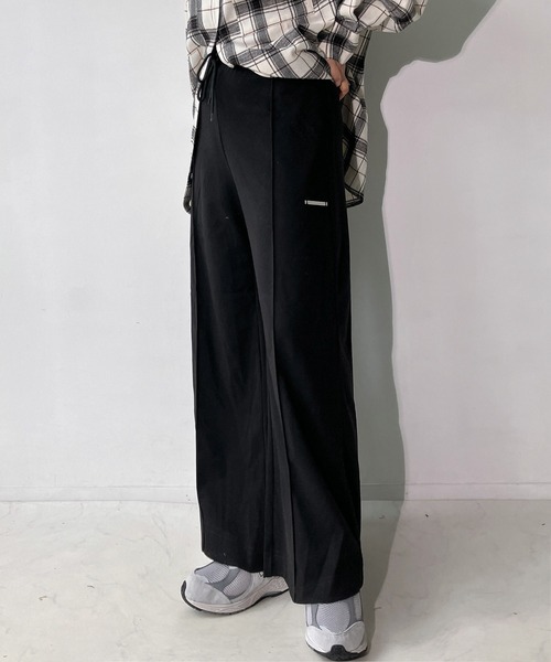 AS KNOW AS plus（アズノゥアズプラス）の「◇伸びイージースラックス（スラックス・レディース・ブラック系/ブラウン系/グレー系/アイボリー系/グレー系2/ブラック系2/サックスブルー系2/ブラウン系1/アイボリー系1/グレー系3/カーキ系3/アイボリー系3・FREE）」の2枚目の写真