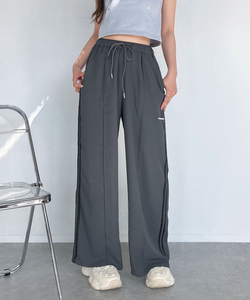 AS KNOW AS plus（アズノゥアズプラス）の「◇伸びイージースラックス（スラックス・レディース・ブラック系/ブラウン系/グレー系/アイボリー系/グレー系2/ブラック系2/サックスブルー系2/ブラウン系1/アイボリー系1/グレー系3/カーキ系3/アイボリー系3・FREE）」の4枚目の写真