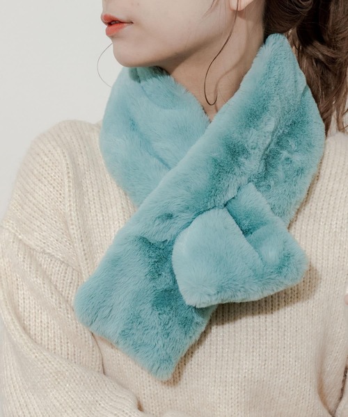 SMELLY（スメリー）の「エコファーミニティペット（マフラー・レディース・ライトブルー/ホワイト・-）」の7枚目の写真