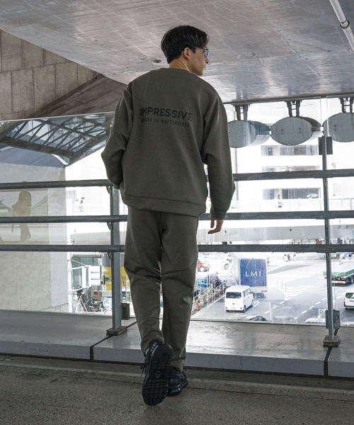 LAKOLE（ラコレ）の「AIRテックロゴプルオーバー＜PARK by LAKOLE＞ / 149349（スウェット・メンズ・オリーブ/ブラック/ライトグレー・MEDIUM/LARGE）」の9枚目の写真