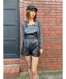 期間限定値下げ！【Freada】未使用　フェイクレザーサロペット オールインワン・サロペット（合成皮革/人工皮革）の人気