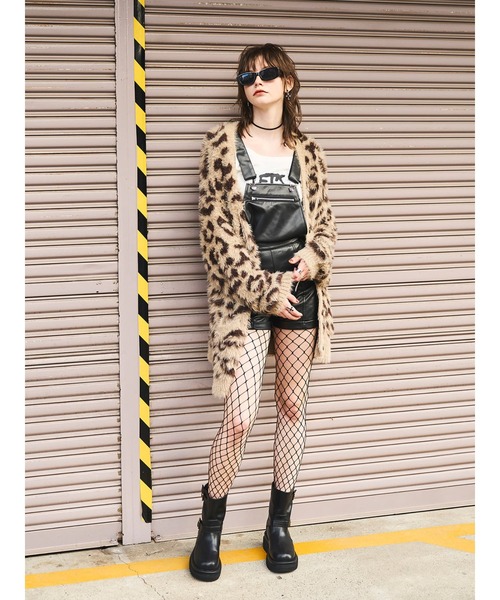 EGOIST（エゴイスト）の「ソフトフェイクレザーサロペット（サロペット/オーバーオール・レディース・ブラック・S/M）」の5枚目の写真