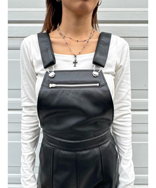 【美品♡】 amgot エコレザーサロペット　オーバーオール 993e3a0863e1c9f9313f202cee510f