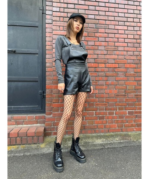 EGOIST（エゴイスト）の「ソフトフェイクレザーサロペット（サロペット/オーバーオール・レディース・ブラック・S/M）」の13枚目の写真