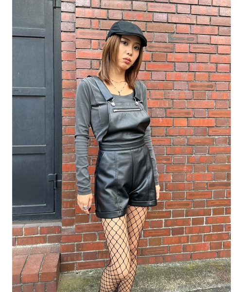 期間限定値下げ！【Freada】未使用　フェイクレザーサロペット EGOIST サロペット オーバーオール ソフトフェイクレザー