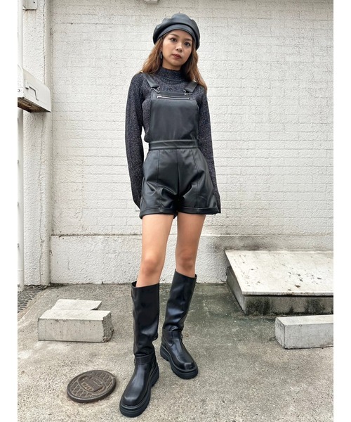 EGOIST（エゴイスト）の「ソフトフェイクレザーサロペット（サロペット/オーバーオール・レディース・ブラック・S/M）」の22枚目の写真