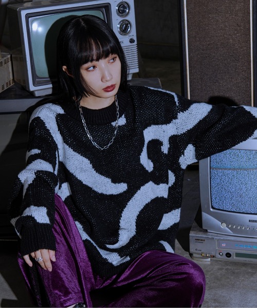 Ellno Loset(エルノロゼット)の「ニュアンスラインニット(ニット/セーター・メンズ・ブルーグレー/ブラック・LARGE/MEDIUM/SMALL)」の1枚目の写真