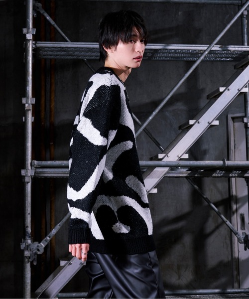 Ellno Loset(エルノロゼット)の「ニュアンスラインニット(ニット/セーター・メンズ・ブルーグレー/ブラック・LARGE/MEDIUM/SMALL)」の7枚目の写真