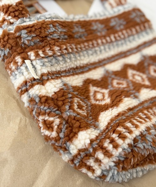 NOLITA LABORATORY(ノリータラボラトリー)の「【 NOLITA / ノリータ 】ボヘミアン エスニック柄 ボア ショルダーバッグ(ショルダーバッグ・レディース・ブラック/レッド/ブラウン・FREE)」の5枚目の写真